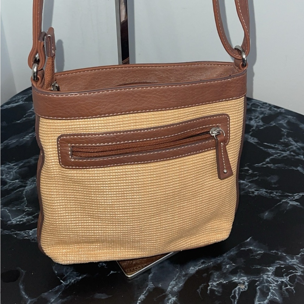 CHAPS Handbag Crossbody Purse Brown Tan - Picture 7 of 11